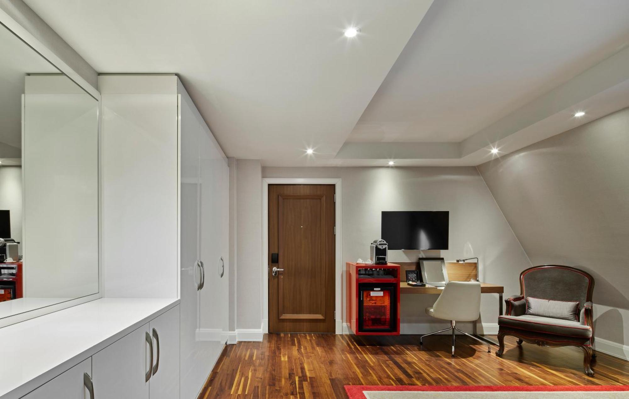 Titanic Suite